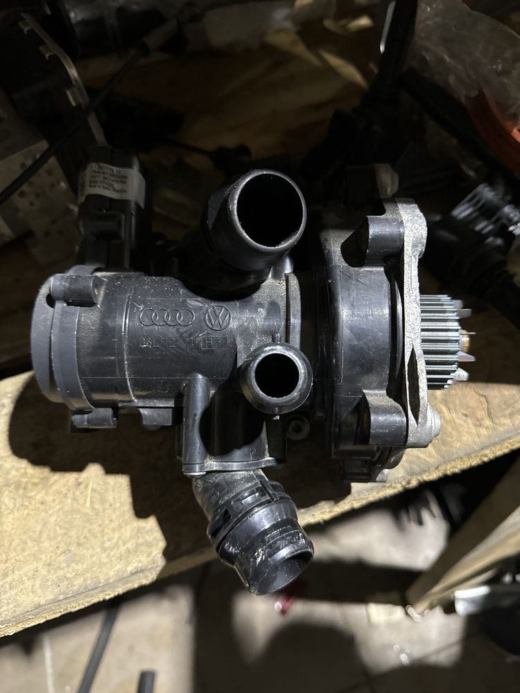 Водяна помпа для volkswagen 06K 121 011G для 2.0TFSI