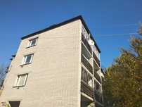 Продам трикімнатну квартиру в с.Набутів
