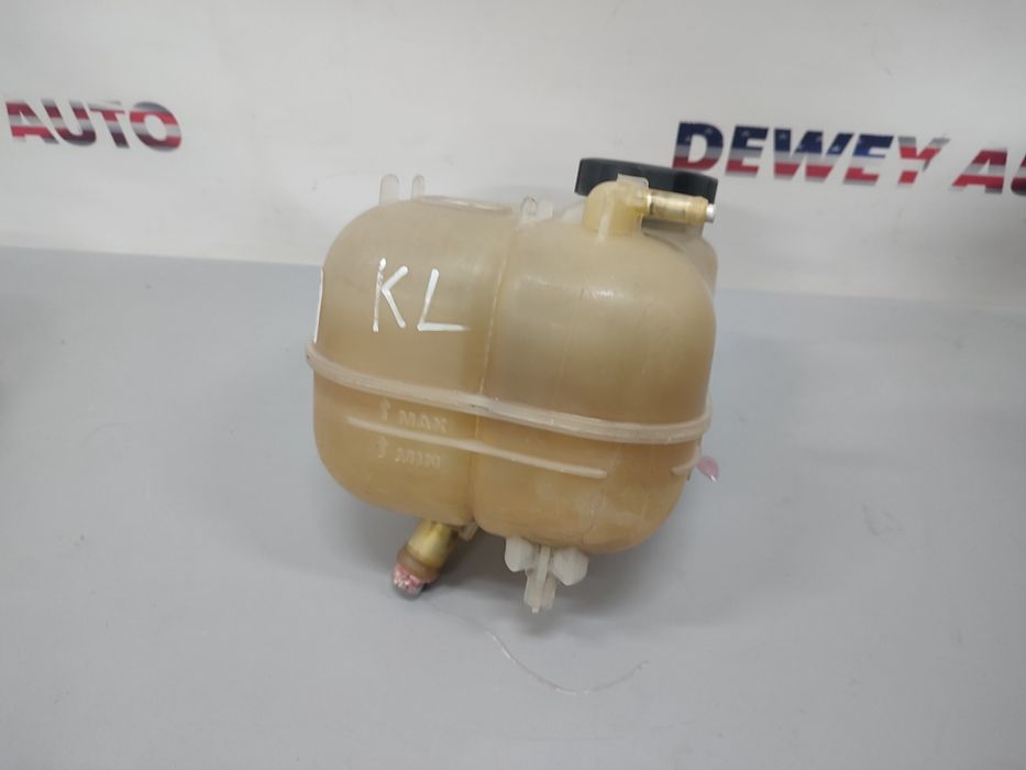 Бачок розширювальний jeep Cherokee kl разборка джип черокі 2015 2.4