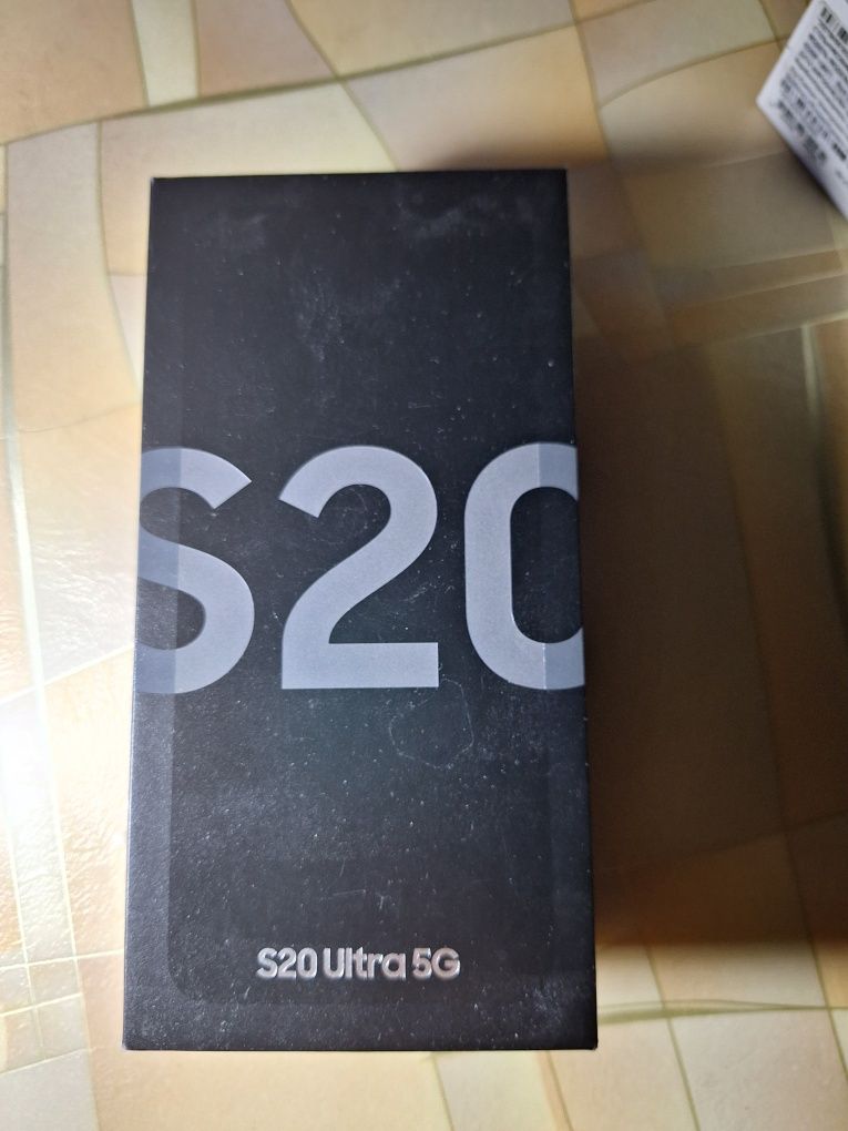 Продам наушники,шнур с зарядкой к айфону iPhone 12 Pro, 6S plus, Samsu