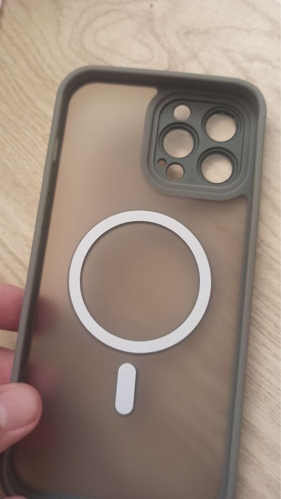 Чохол на Iphone 13 pro max новий