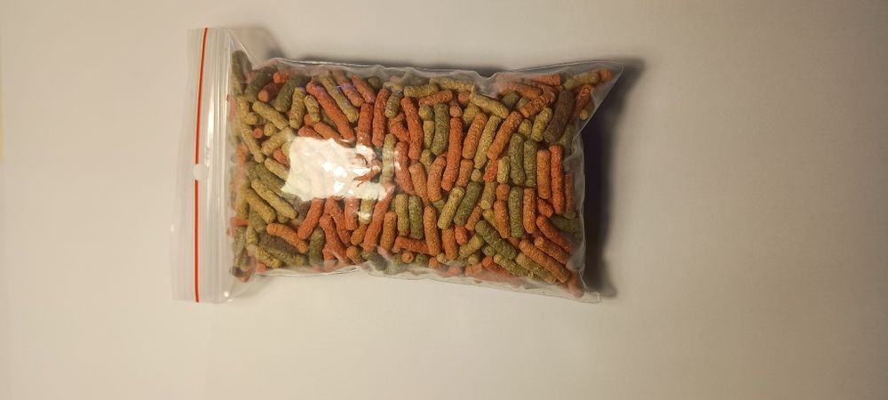 Pokarm dla isopodów/świerszczy/karaczanów/ryb akwariowych