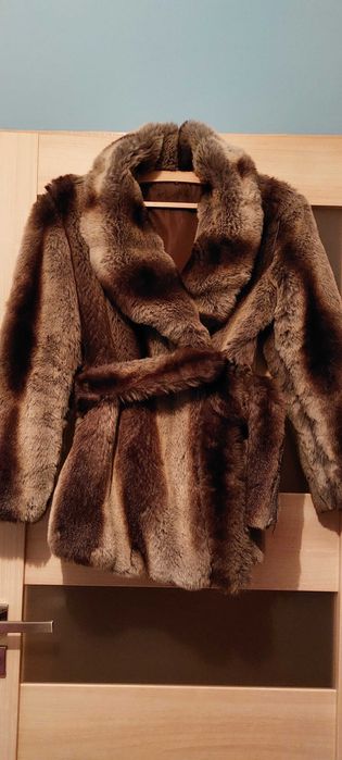 Futerko zimowe , jak nowe , rozmiar M-L .