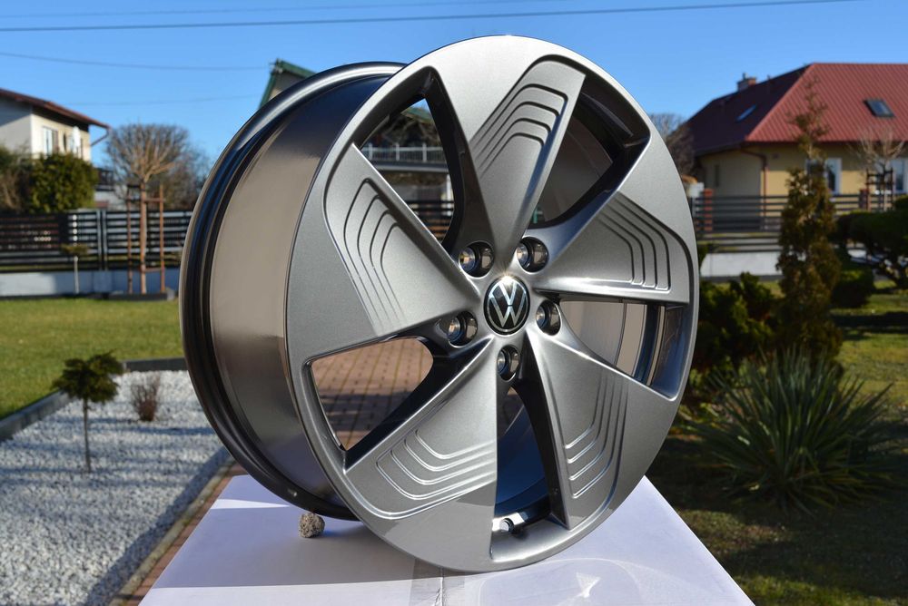 Felgi 18" Volkswagen Golf Jetta Bora ID.3 Nowe #415