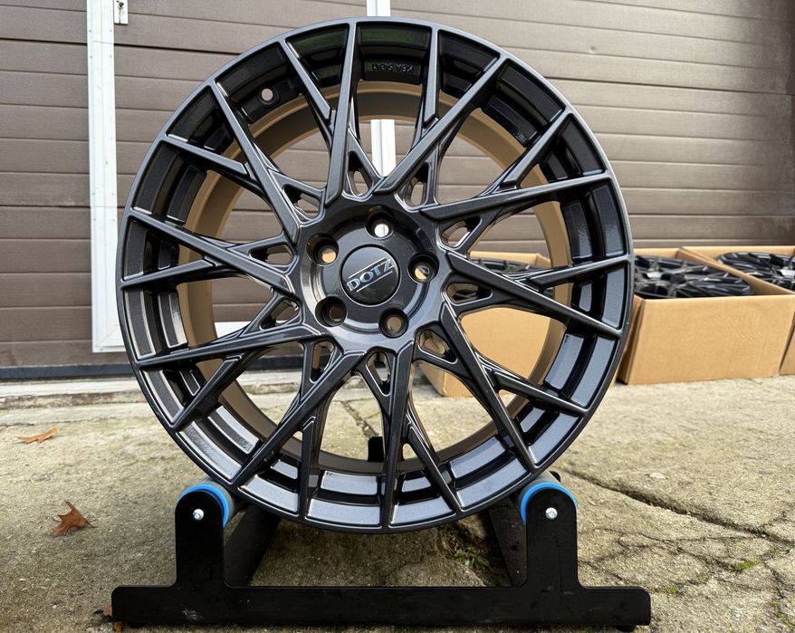 4x felgi aluminiowe NOWE 5x108 r18 et45 8J Alufelgi Oryginał DOTZ 18”