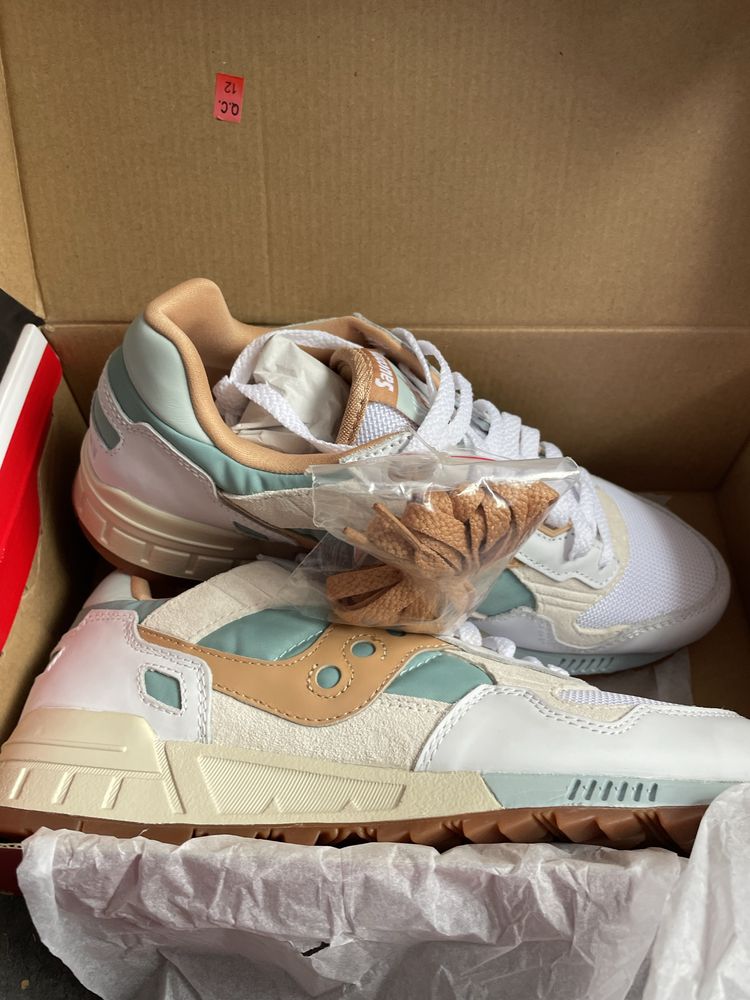 Продаються кросівки saucony оригінал нові 42 розмір