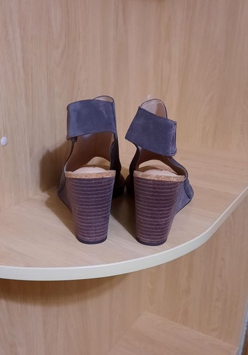 Босоніжки Clarks Натуральна замша р. 40 устілка 26-26,2 см