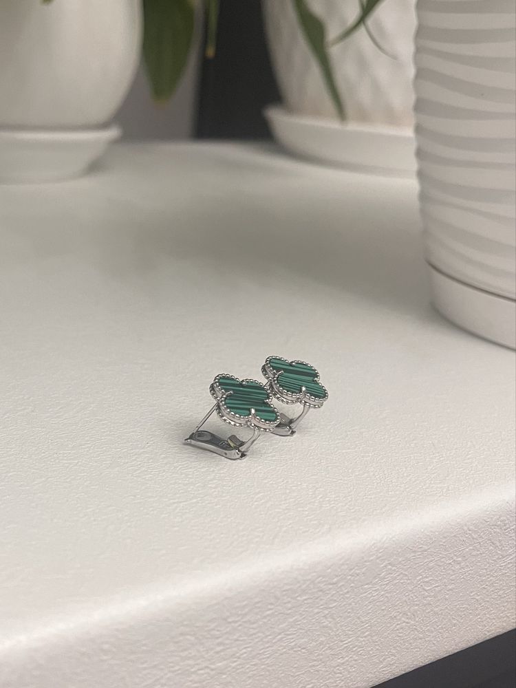 Серьги Van Cleef & Arpels
