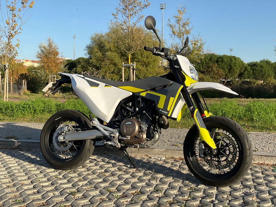 Husqvarna 701 Supermoto 2021