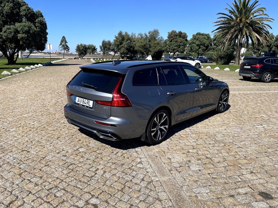 Volvo V60 B4 Diesel – 2021 – Volvo Selekt – Full Extras