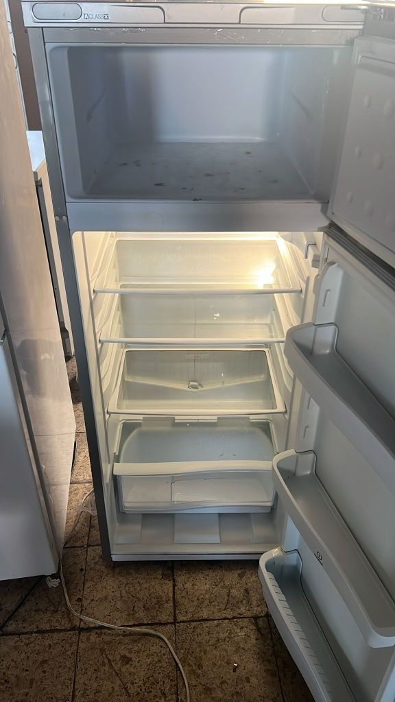 Frigorífico Indesit