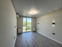 Велика 2кімнатна квартира в центрі міста в якісній новобудові