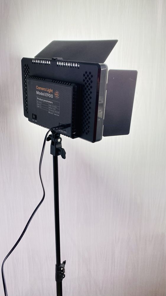 Відеосвітло E900- 55 Вт з штативом 2 м