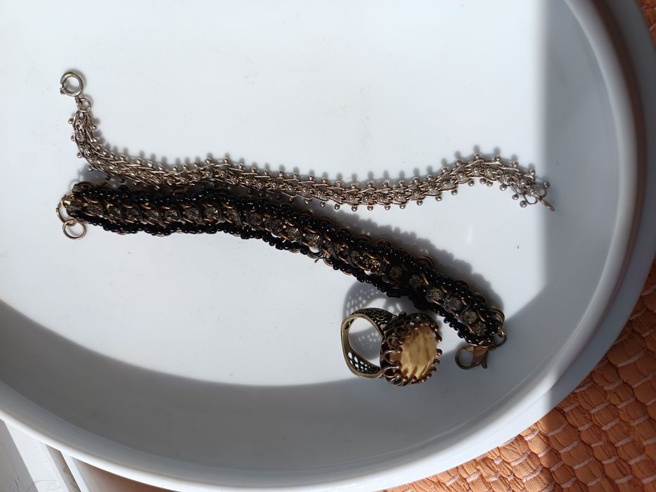 Anel antigo com pedra e pulceira de prata antigaColar vidro Murano  c