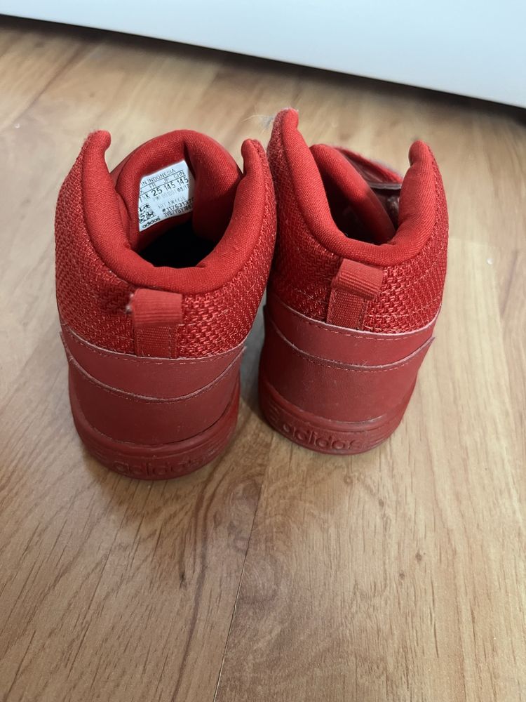 Adidasy czerwone 25