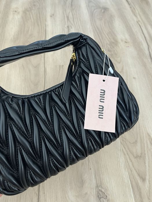 Mala primeira linha Miu Miu