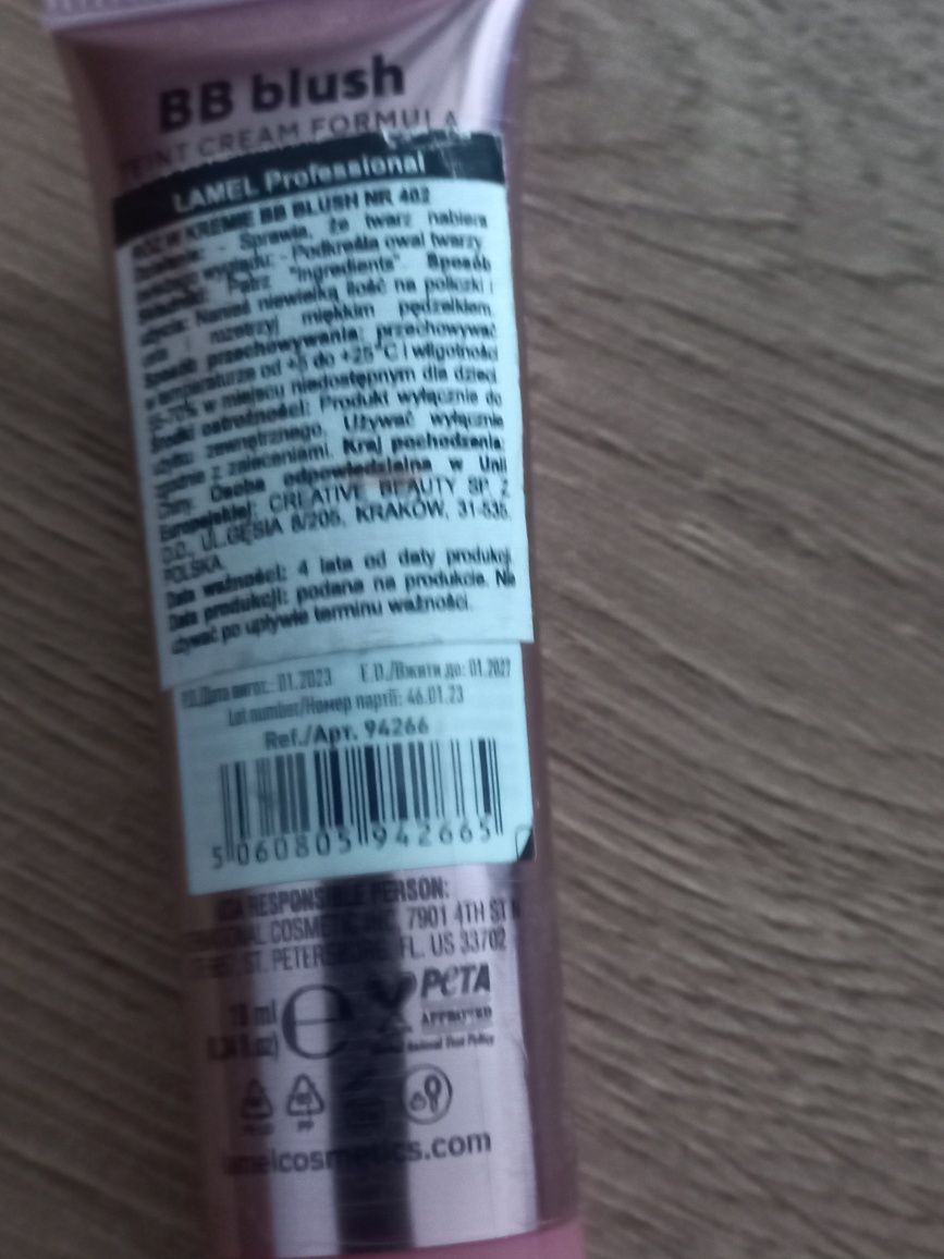 BB blush Puder w kremie - róż do policzķów twarzy - nowy