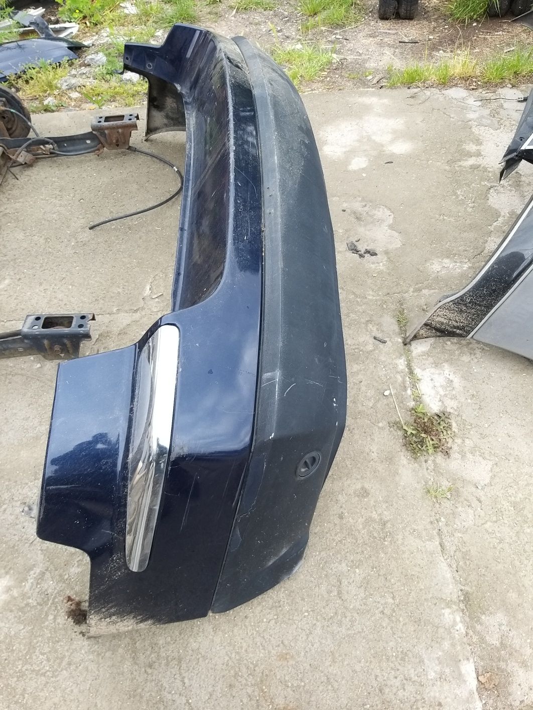 Zderzak tylny Chrysler Pacifica 04-07 r