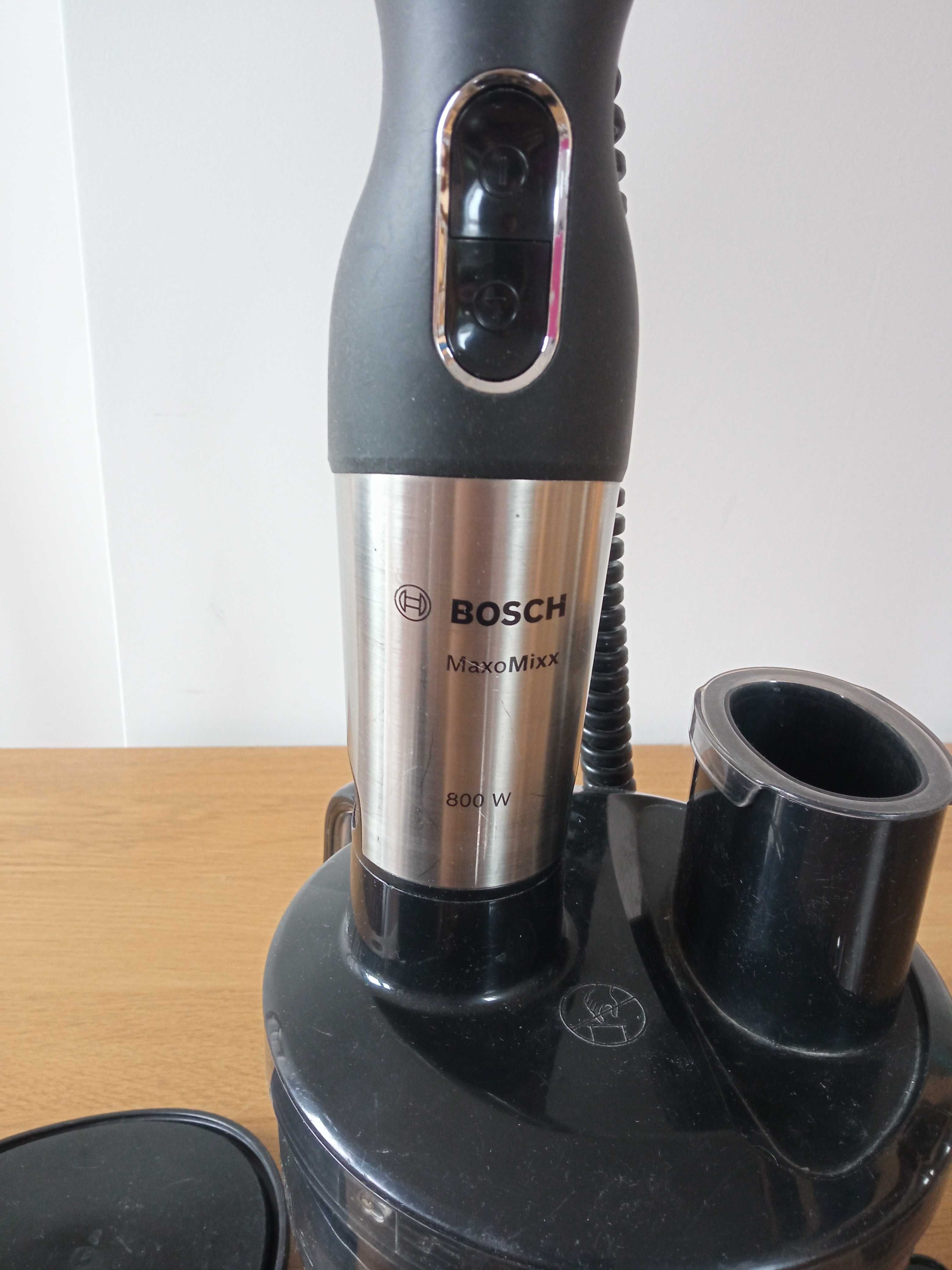 Blender Bosch MaxoMixx 800W wraz z akcesoriami