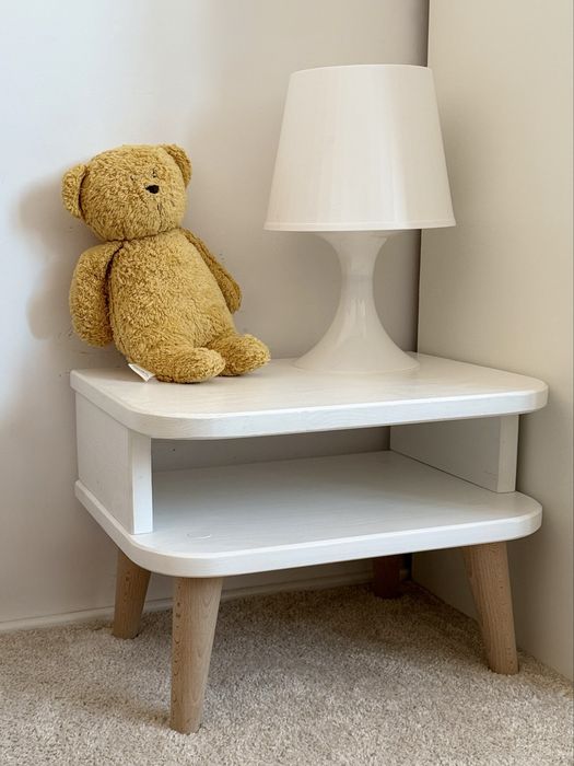 Stolik nocny dla dziecka