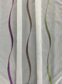 Tkanina/firana batyst w kolorze ecru z falistymi pionowymi paskami