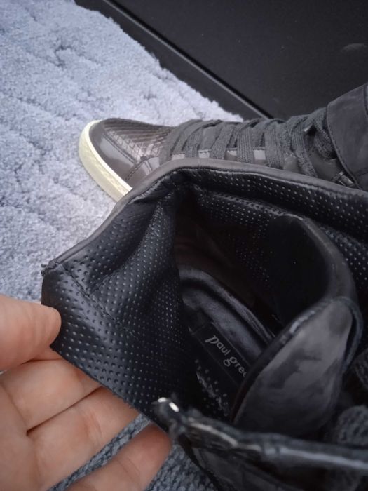 Ботинки , кросівки шкіряні.