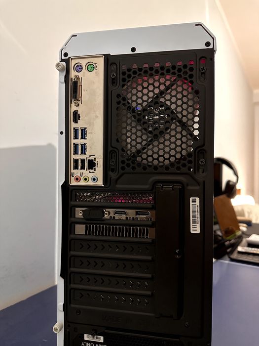 Vendo PC gamer como novo