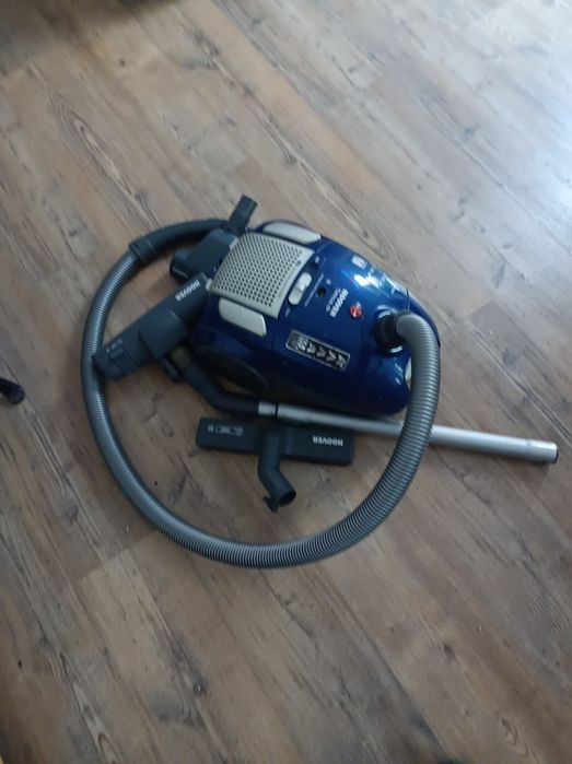 Aspirador Hoover para aspirar  tudo
