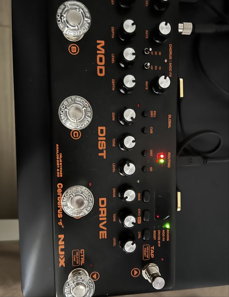 Nux Cerberus efekt gitarowy