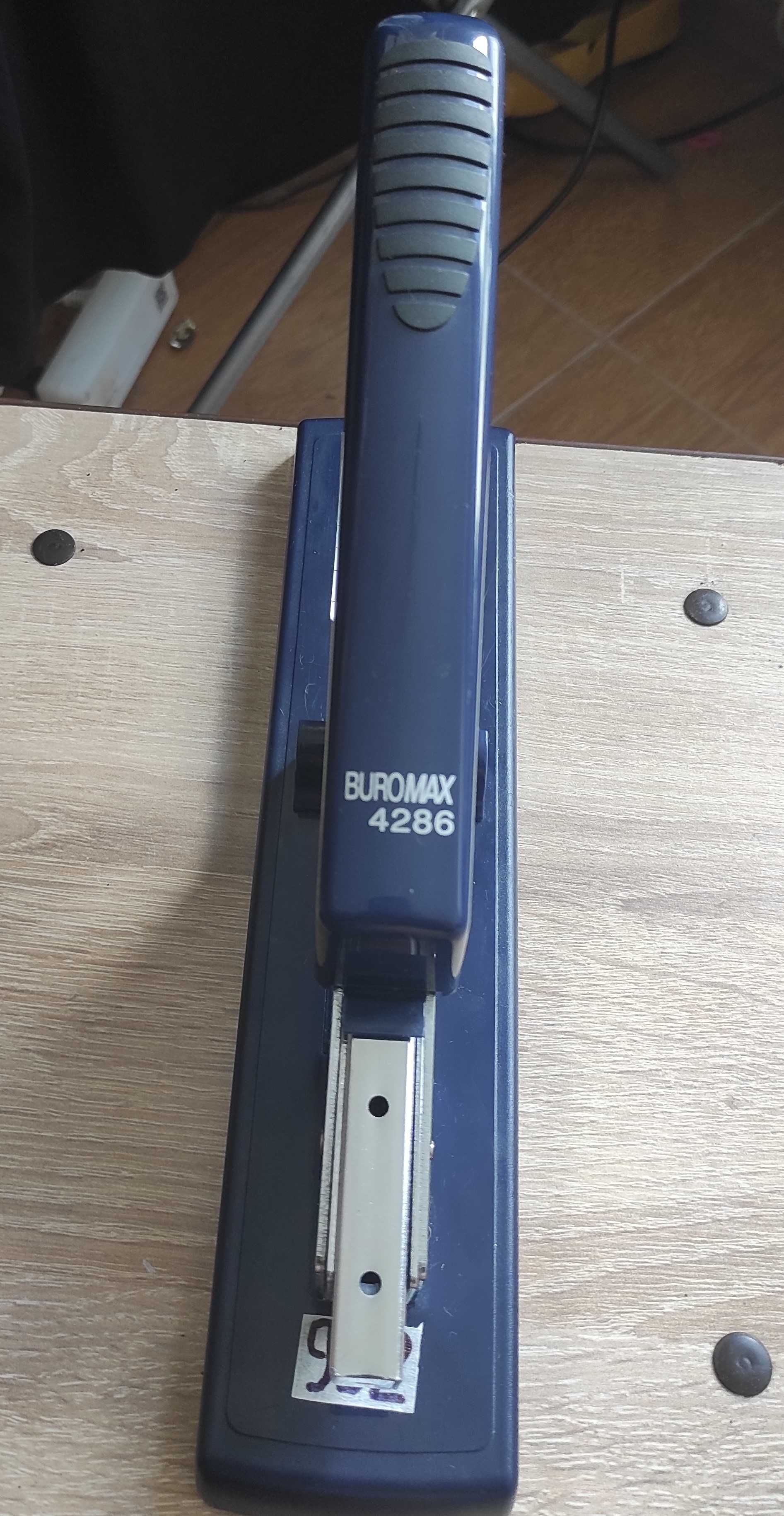 Степлер BUROMAX 4286