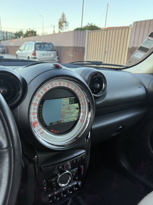 Mini Countryman Diesel em excelente estado