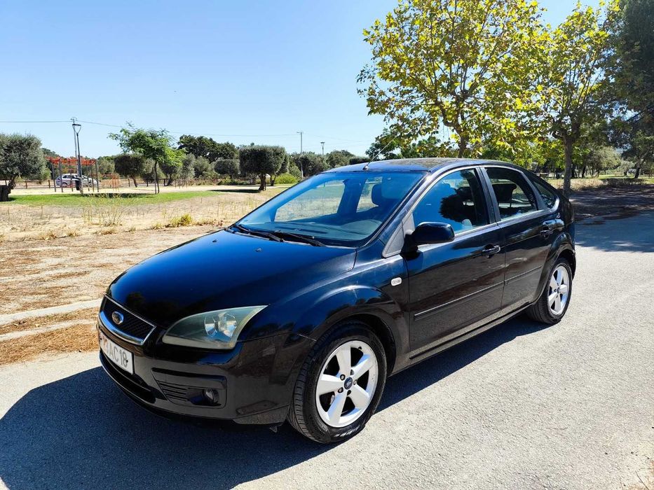 Ford Focus 1.4 16v Sport - 05