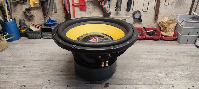 Głośnik 15" subwoofer 38cm audio system custom helon 15 1500w rms