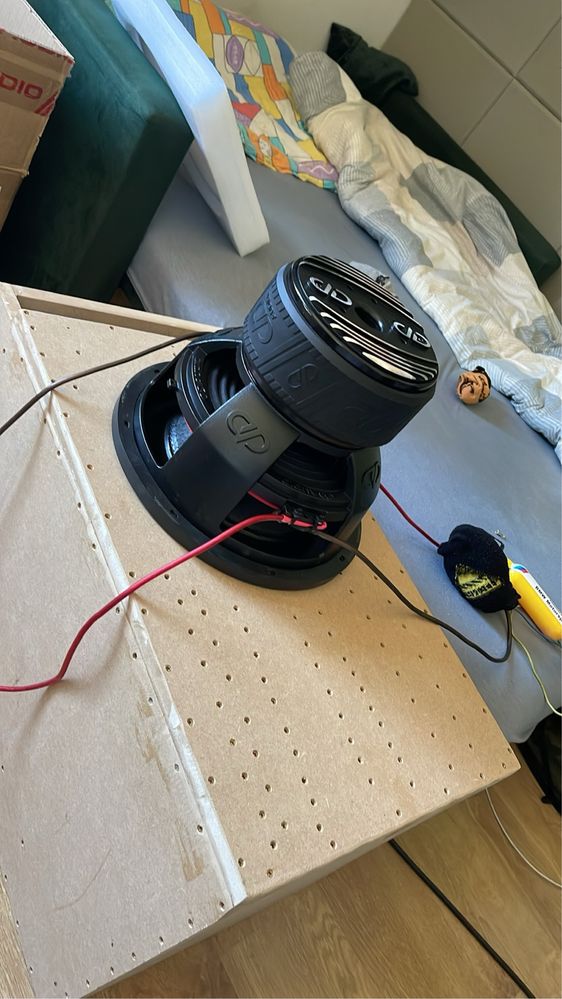 Subwoofer DD Audio 712F D2