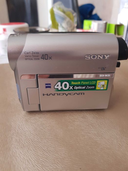 Kamera Sony DCR-HC51E