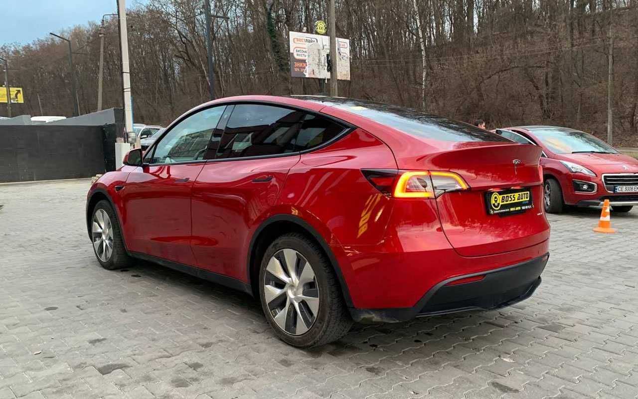 Tesla Model Y 2020