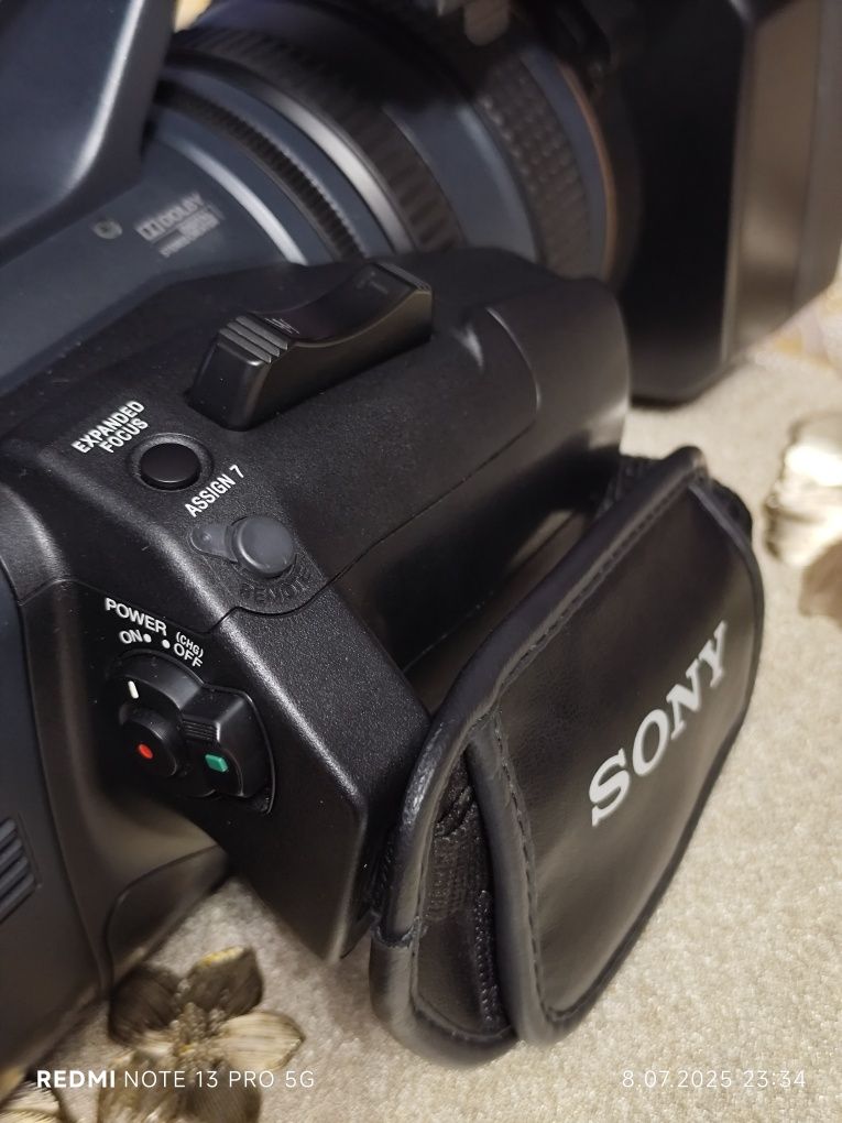 Kamera cyfrowa SONY HDR AX2000E + torba, 2x akumulator, stan jak NOWA