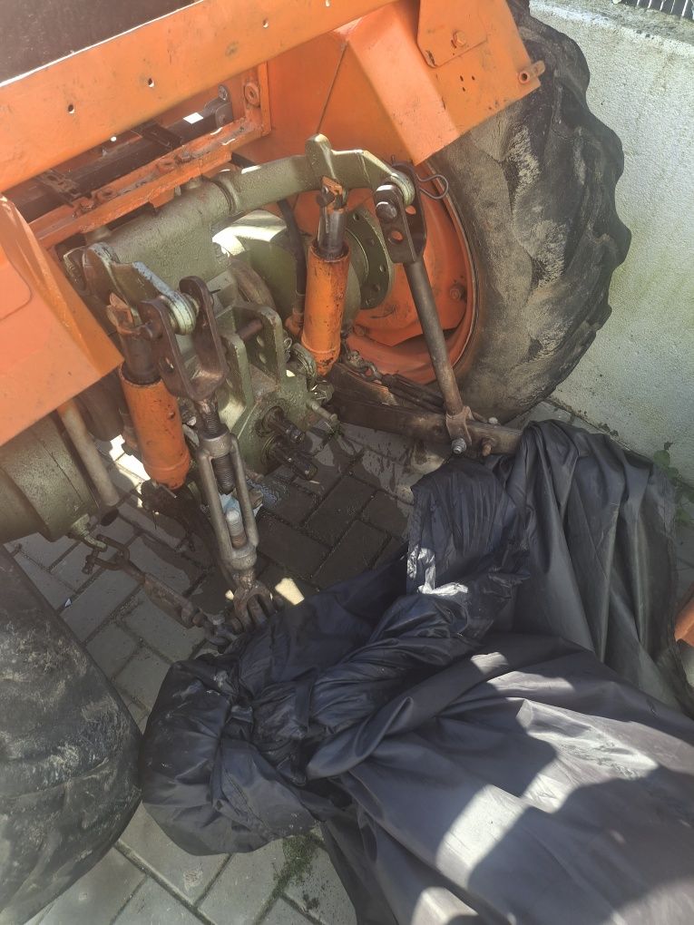 Trator Agria 8800