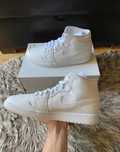 Meskie jordan 1 biale jordany za kostkę wygodne buty nike za kostke