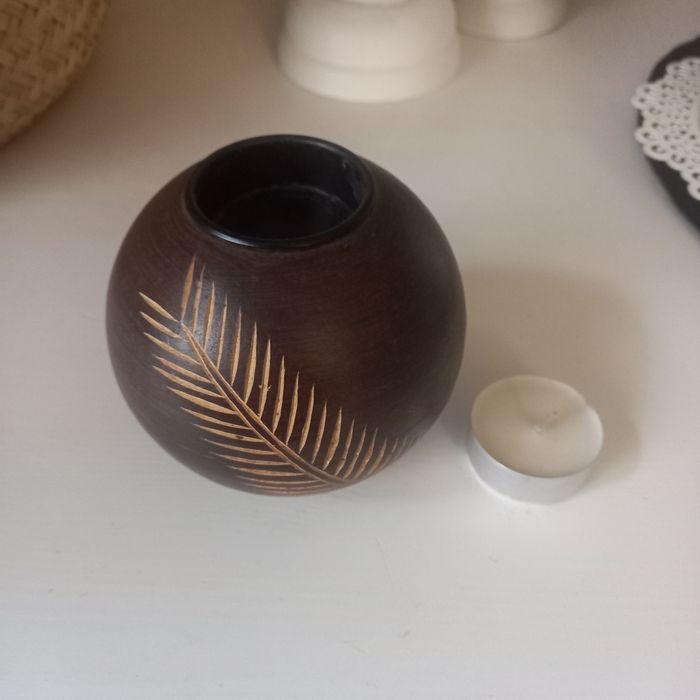 Drewniany świecznik kula