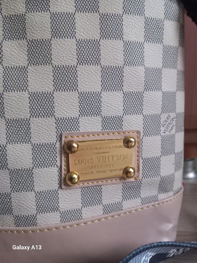 Louis vuitton torebka jasna