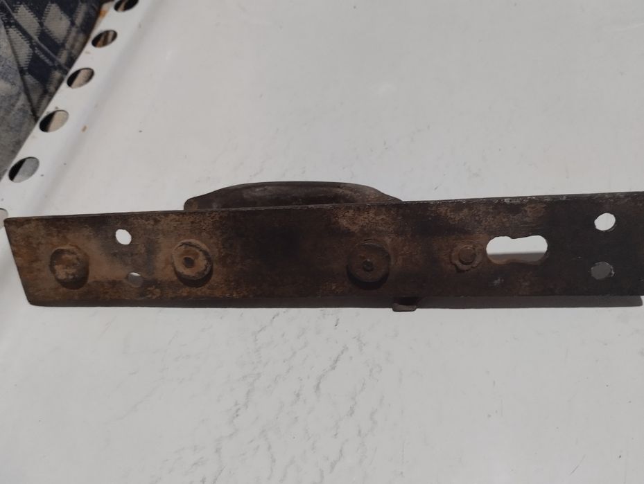 Ручка на двери с уравнем