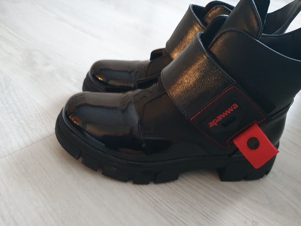 Buty zimowe lakierki
