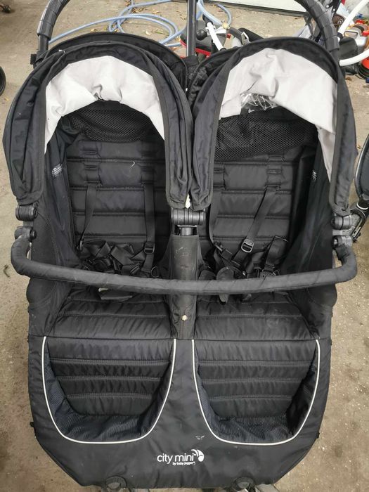 Komfortowy i wygodny baby jogger city mini double