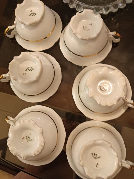 6 chávenas chá Vista Alegre lacinho com  ouro de 1947/1968