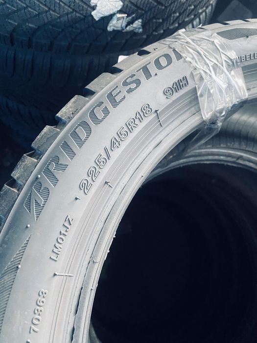 225 45 18 Bridgestone LM001 RSC 85-90 Зима 2023 Гарантія