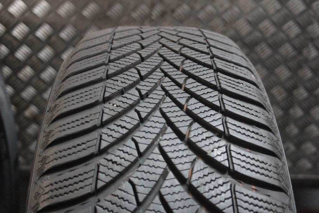 215/55/17 Semperit Speed-Grip 5 215/55 R17 98V XL 2021r