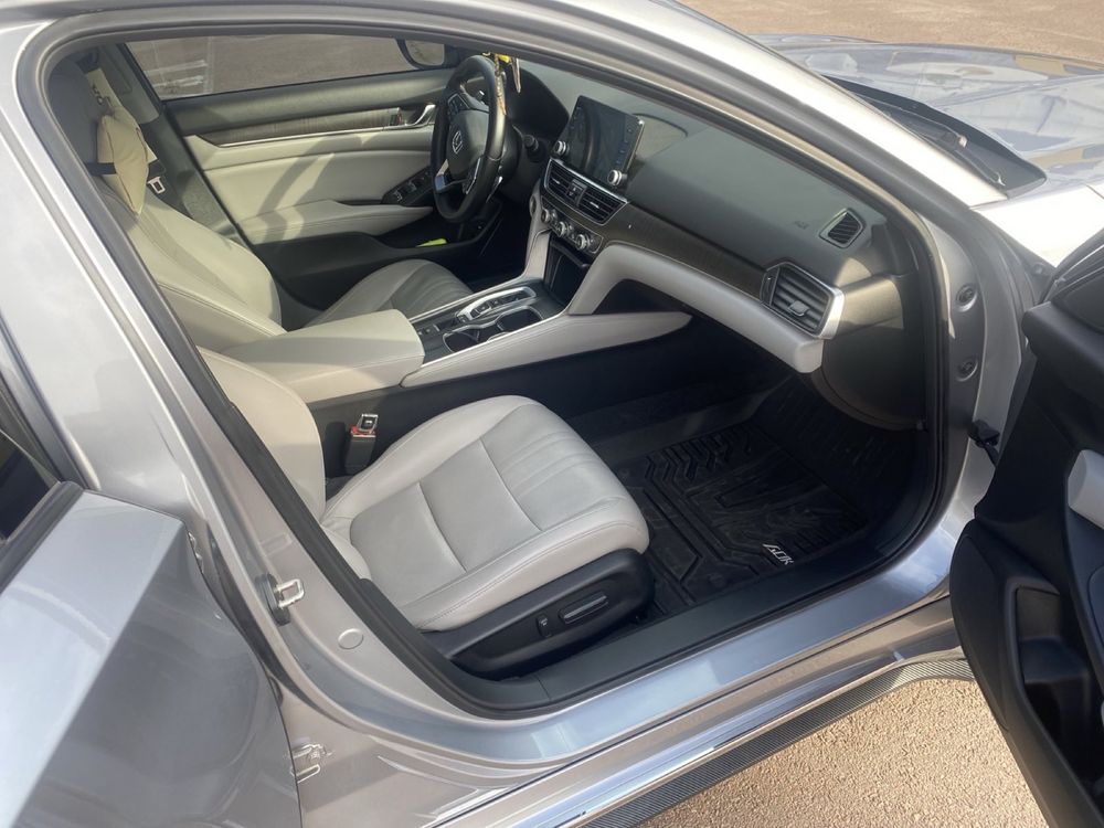 Honda Accord X 2.0 Touring