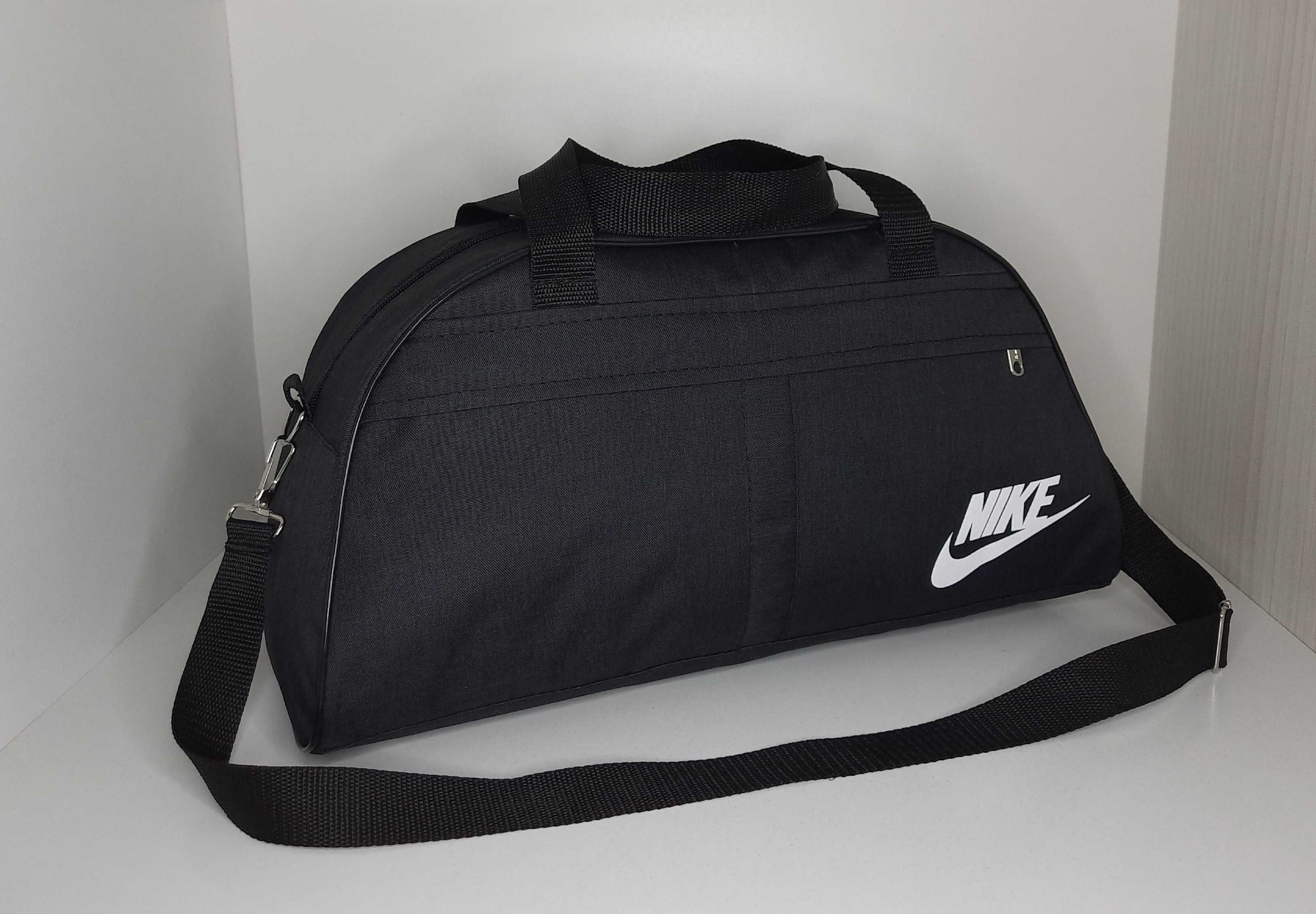 Спортивная сумка Nike фитнес. Новая.