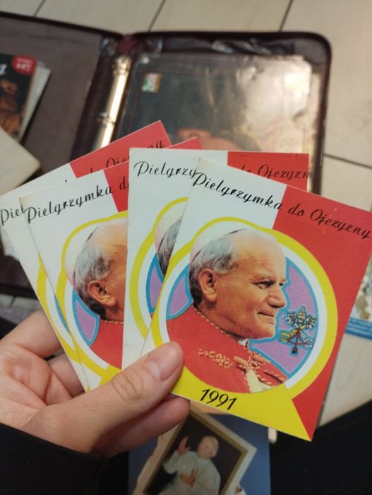 Pamiątki z wizerunkiem JanaPawła II